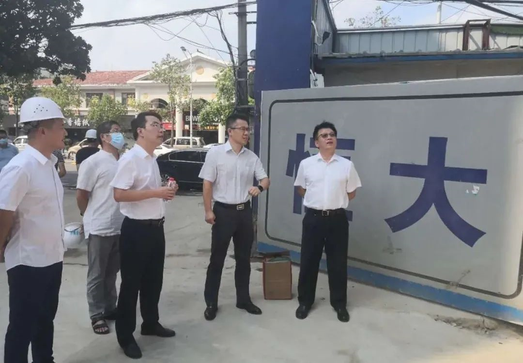 蔡甸区副区长黄江波调研区城投集团工作
